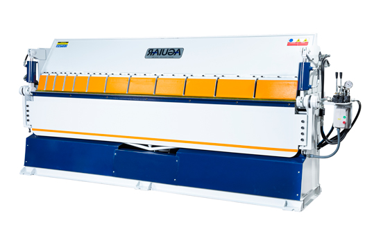 Viradeira Hidráulica Com Dedos Extensores Modelo AVHD Viradeira Hidráulica Com Dedos Extensores Modelo AVHD